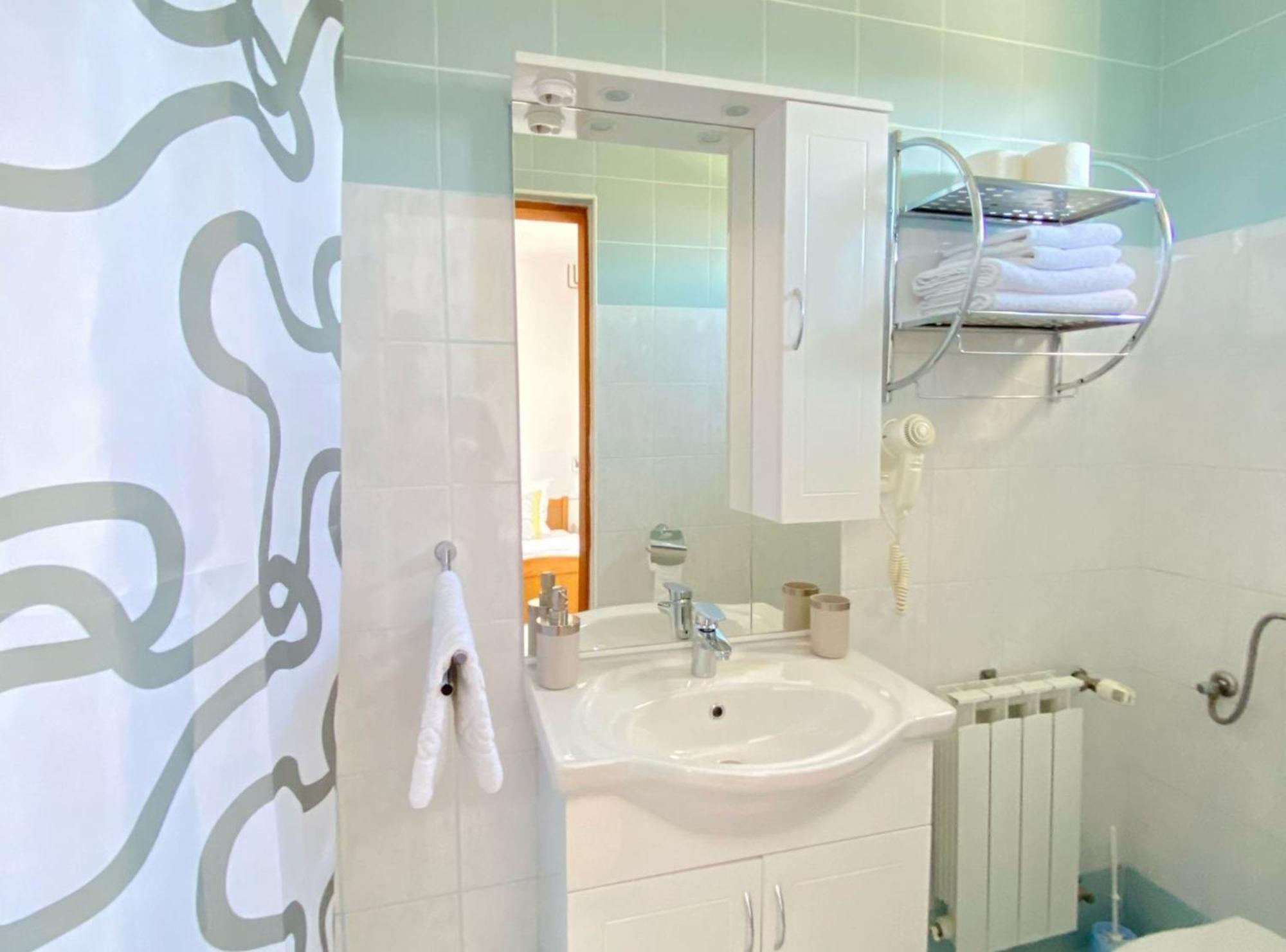 Hotel M&N Zafran à Grabovac  Extérieur photo